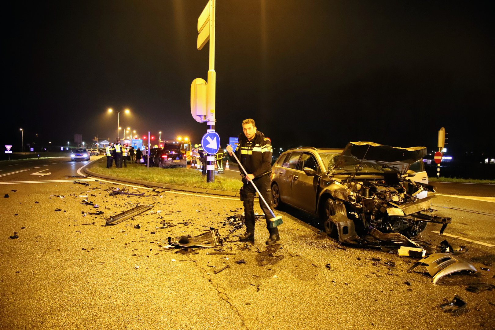 Ravage en gewonde na ongeval tussen twee auto’s op N327