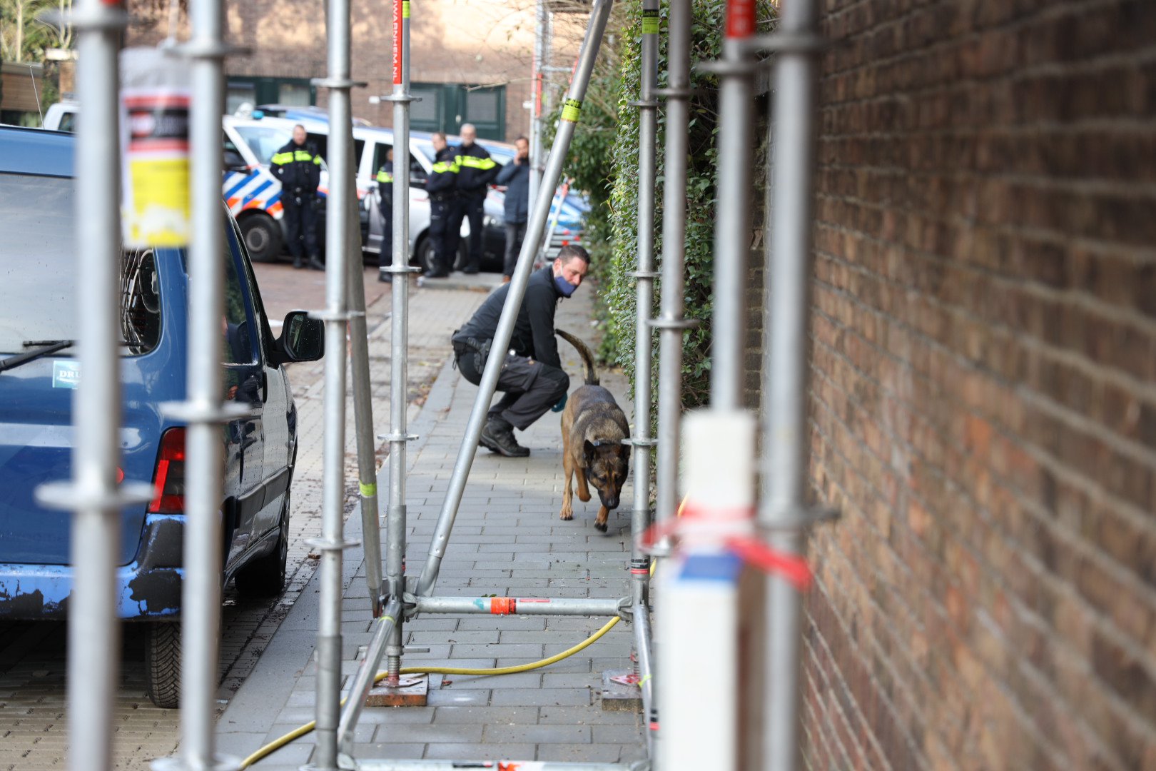 Groot onderzoek bij daglicht in Arnhemse wijk Geitenkamp