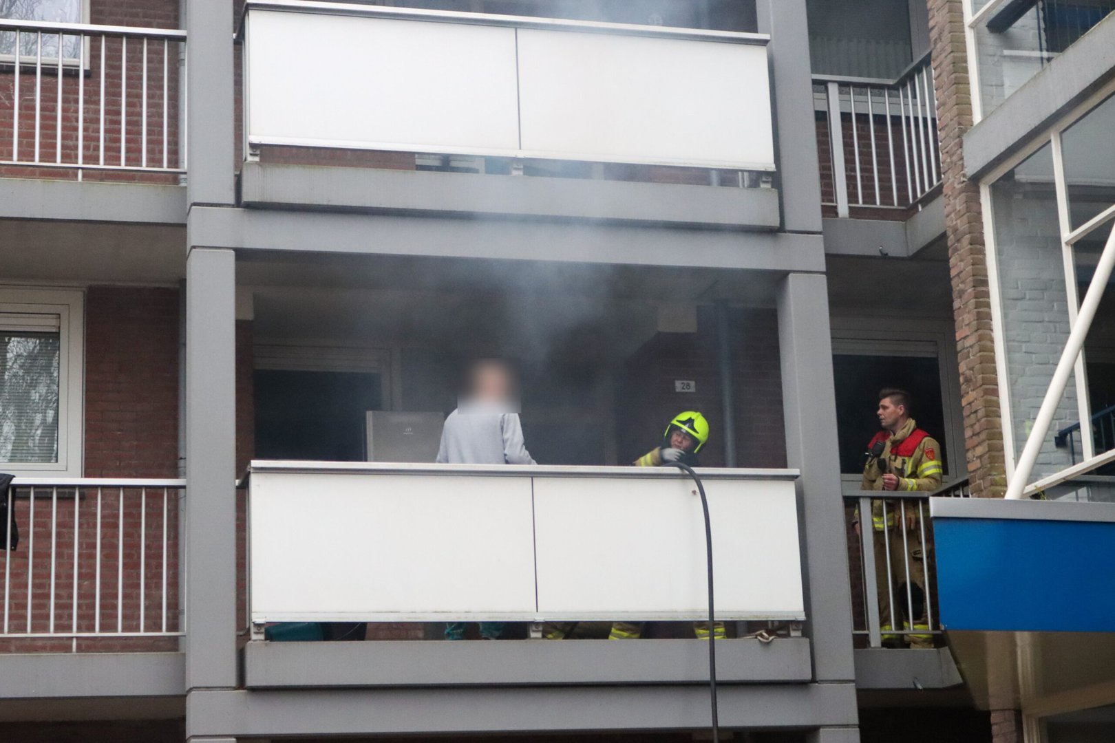 Brandweer redt kat bij keukenbrand in Arnhem