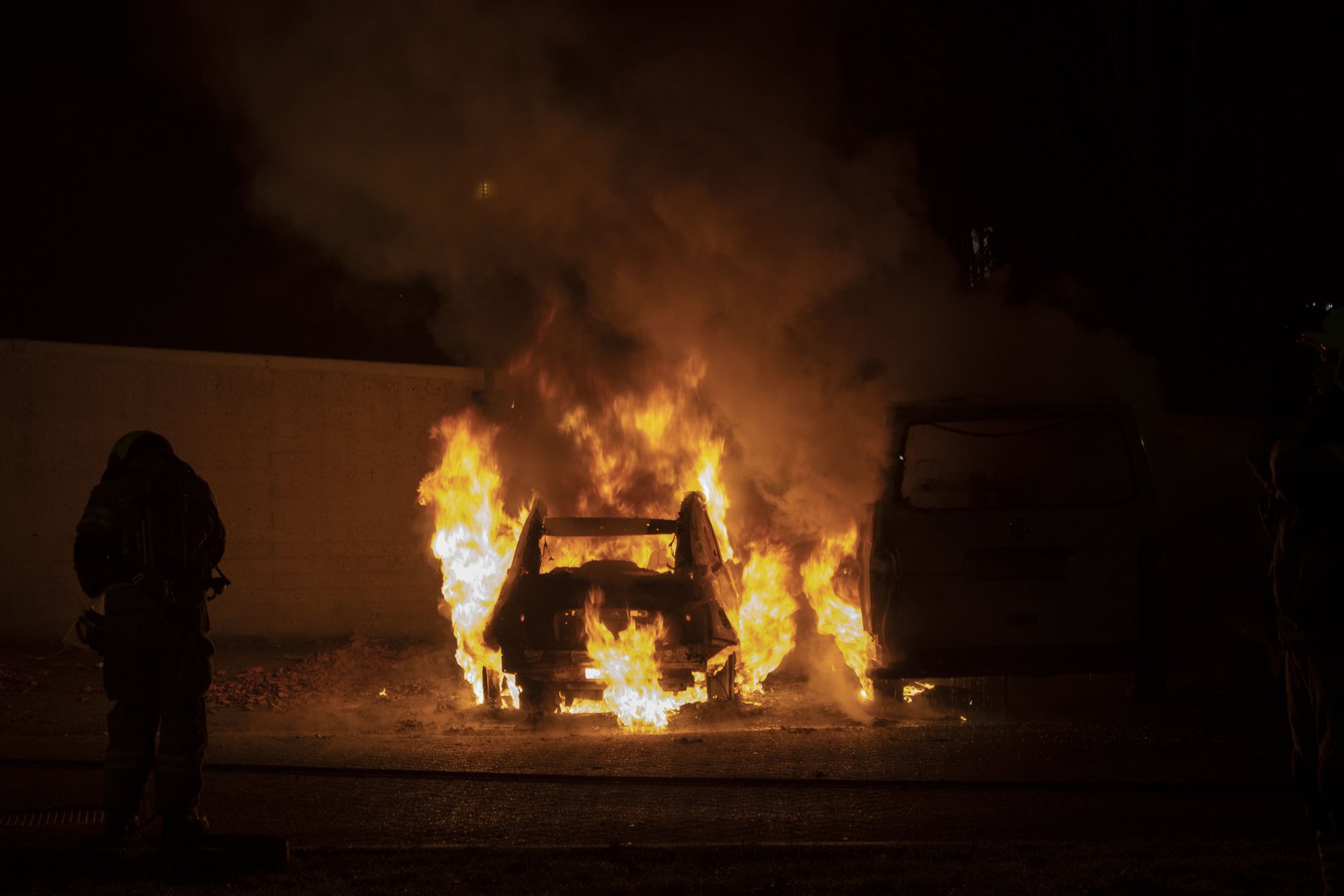 Autobrand bij ziekenhuis in Velp