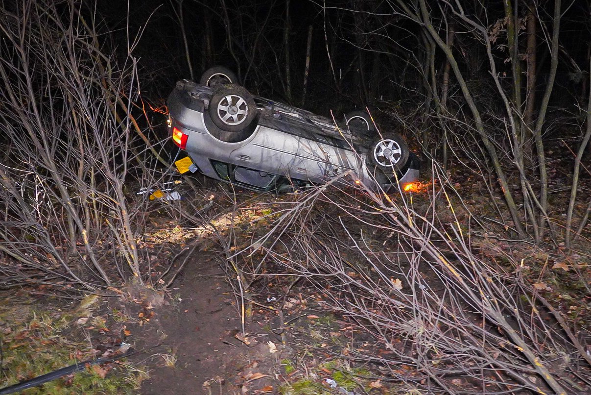 Automobilist over de kop bij ongeval A12 Arnhem