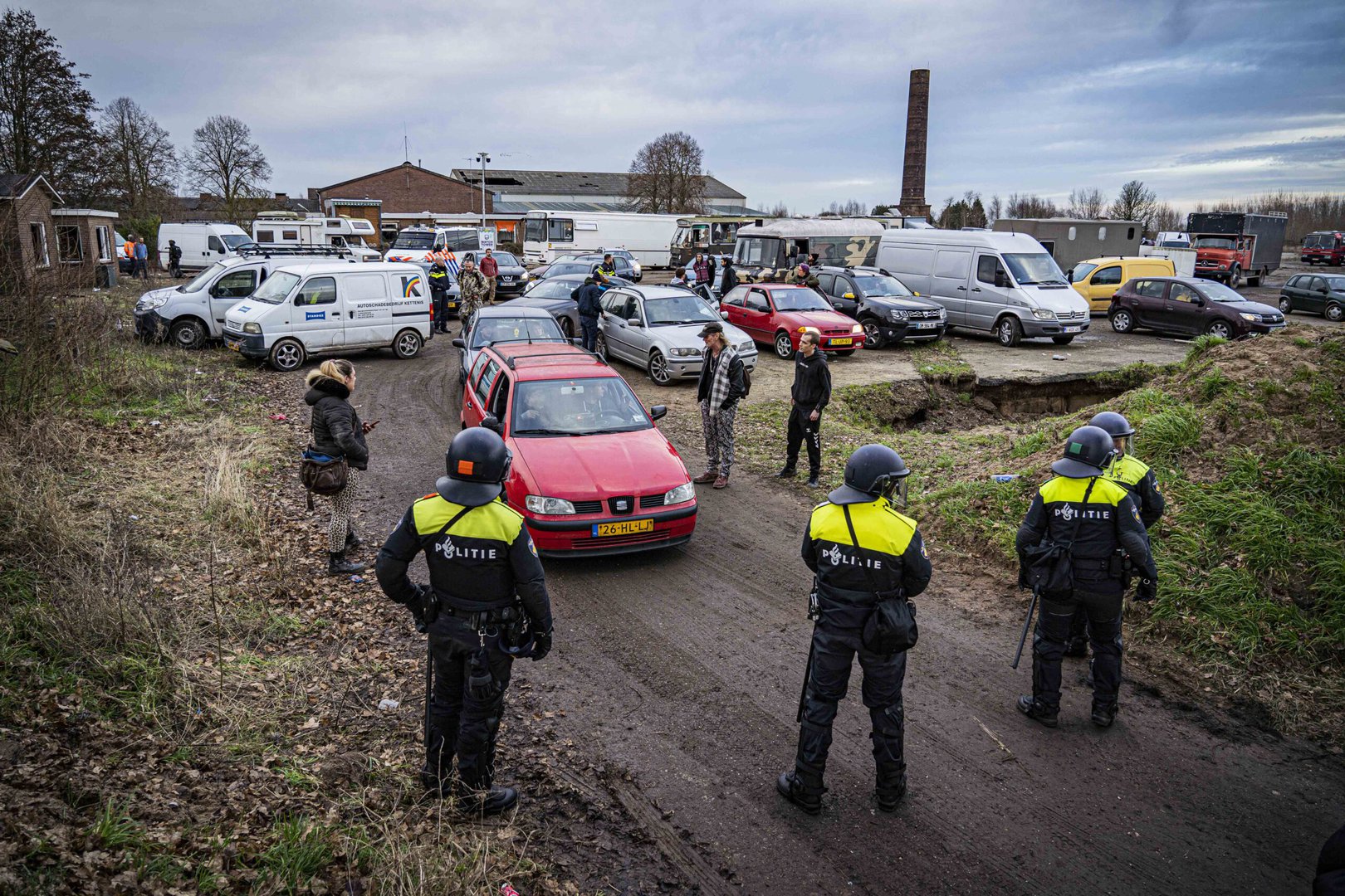 Illegaal feest met honderden bezoekers in Rijswijk beëindigd