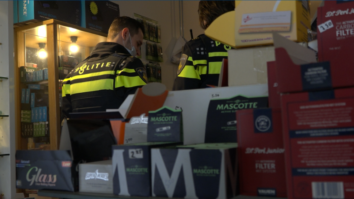 Doorzoekingen in Arnhemse smartshops