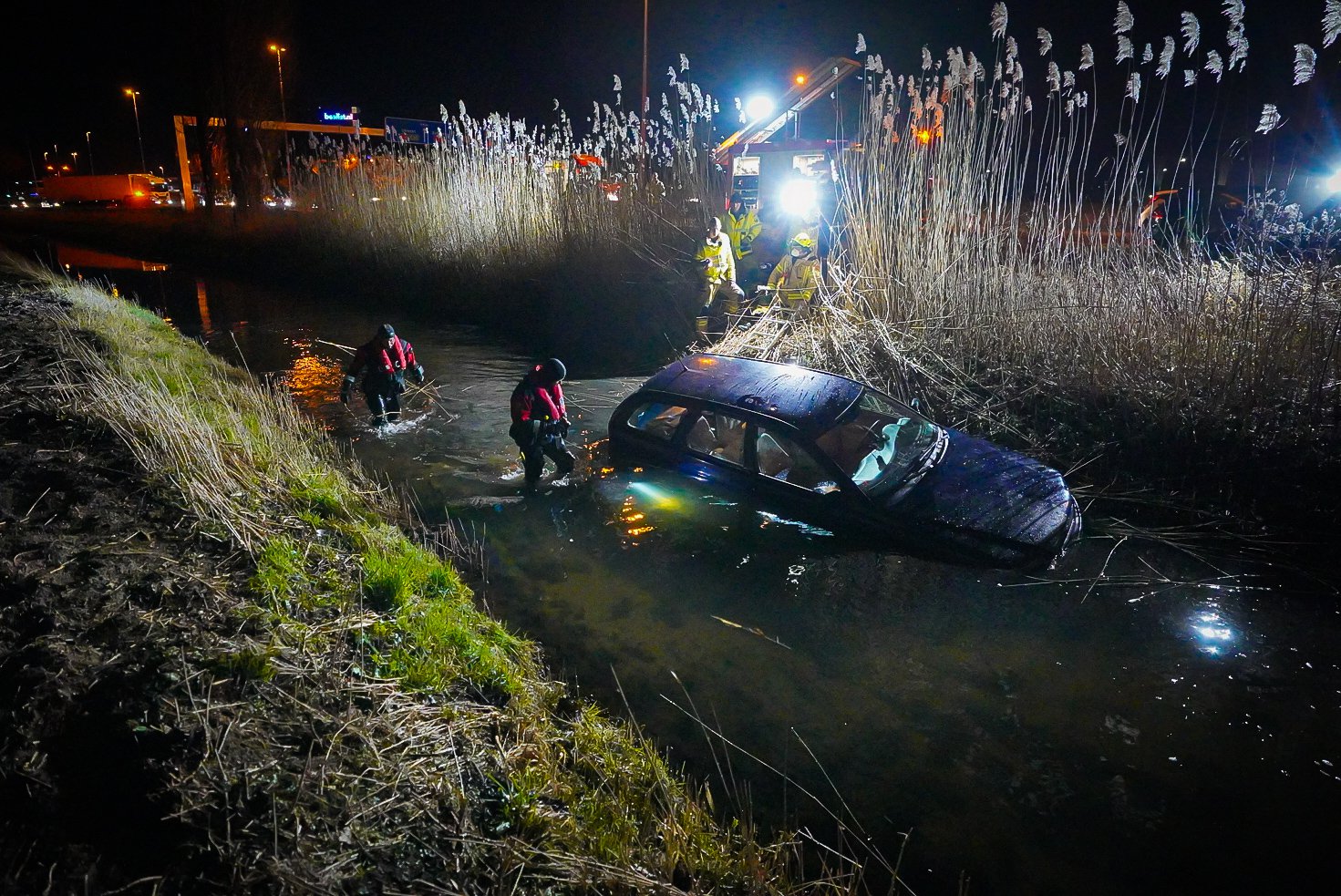 Automobilist slaat op de vlucht na ongeval Arnhem