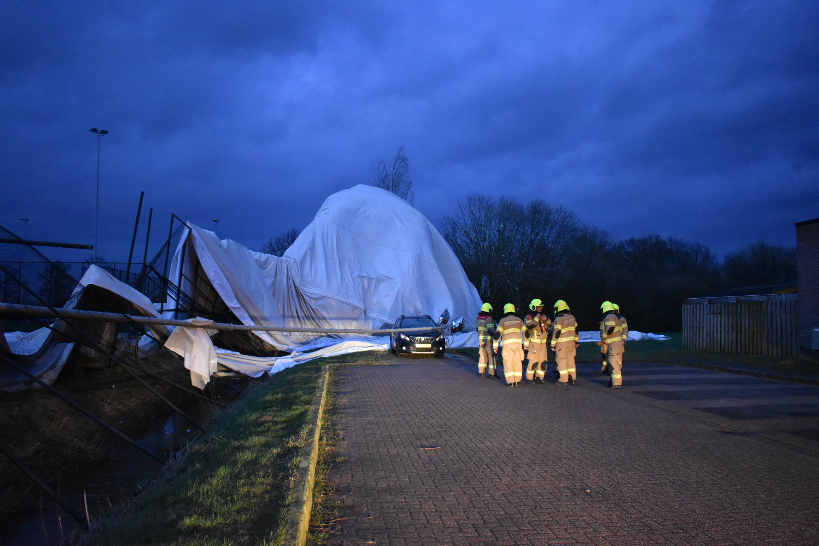 Terug lezen: Storm Eunice veroorzaakt veel schade en gewonden