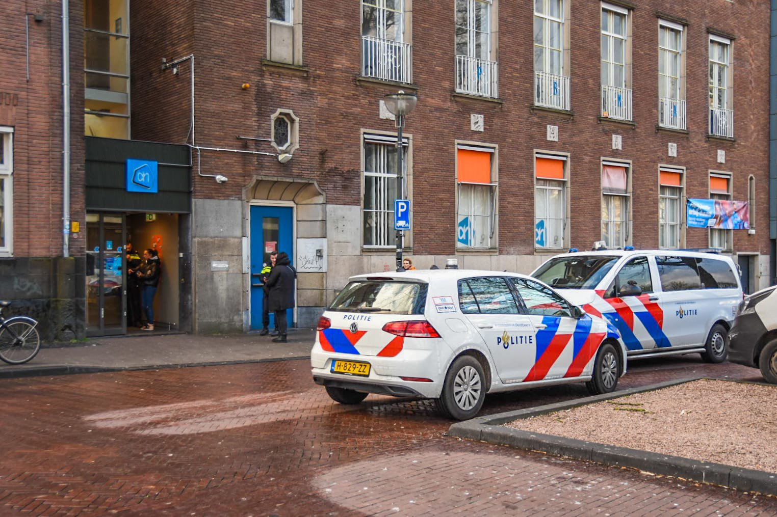 Vechtpartij bij supermarkt in centrum van Arnhem