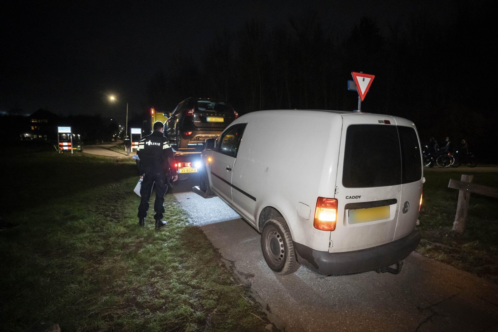 Zoektocht naar gewapende man in Huissen leidt tot drugsvondst