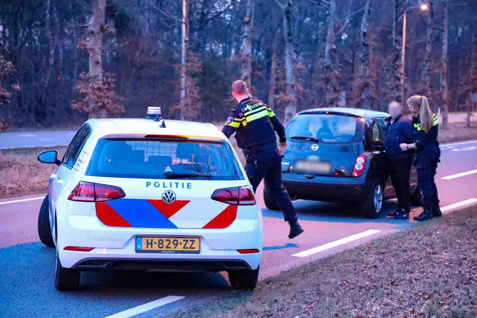 Automobilist tot stoppen gedwongen na negeren stopteken in Arnhem