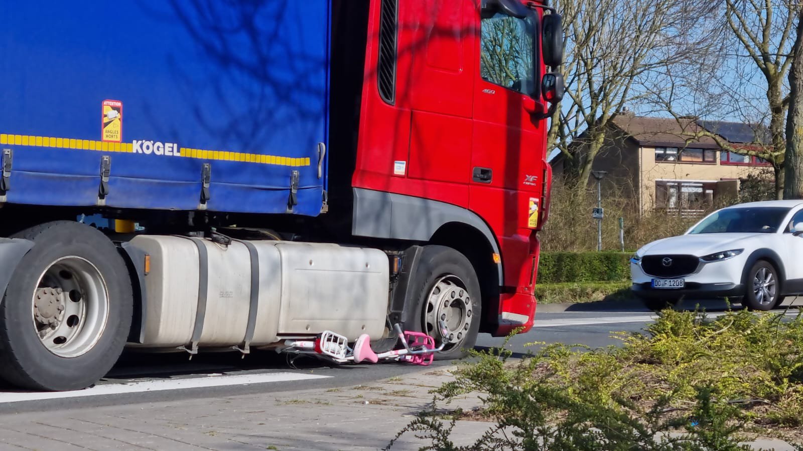 Aanrijding tussen vrachtwagen en kinderfiets in Zevenaar