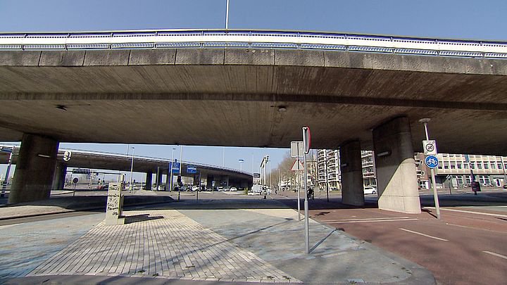 Man bewusteloos geslagen en heup gebroken Arnhem, wie waren de daders?