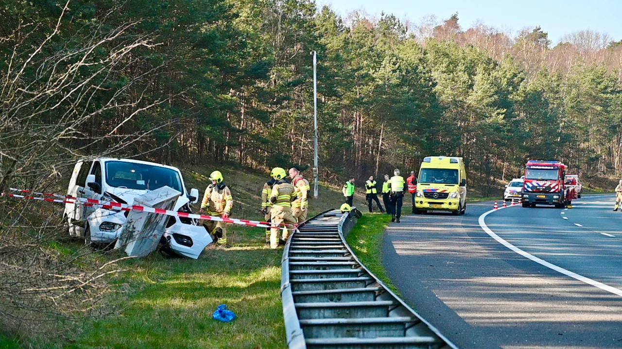 Ongeval met radioactief afval in busje bij A12 – A50 Arnhem