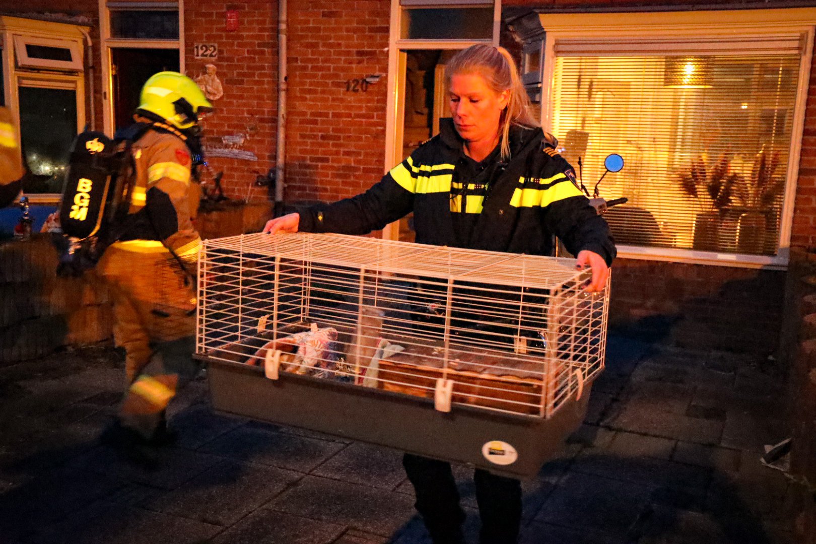 Woning onbewoonbaar na felle brand, cavia’s gered