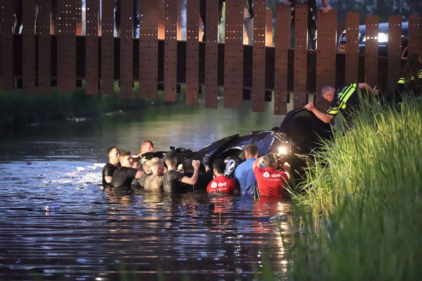 Man overleden na ernstig ongeval ondanks hulp van omstanders