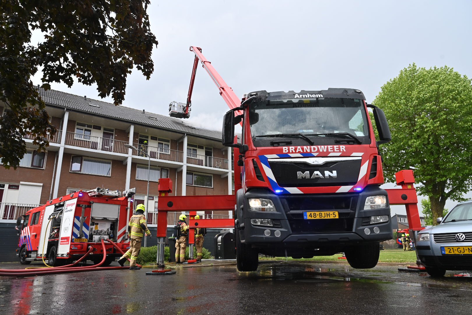 Appartementencomplex ontruimd na brand in woning Westervoort