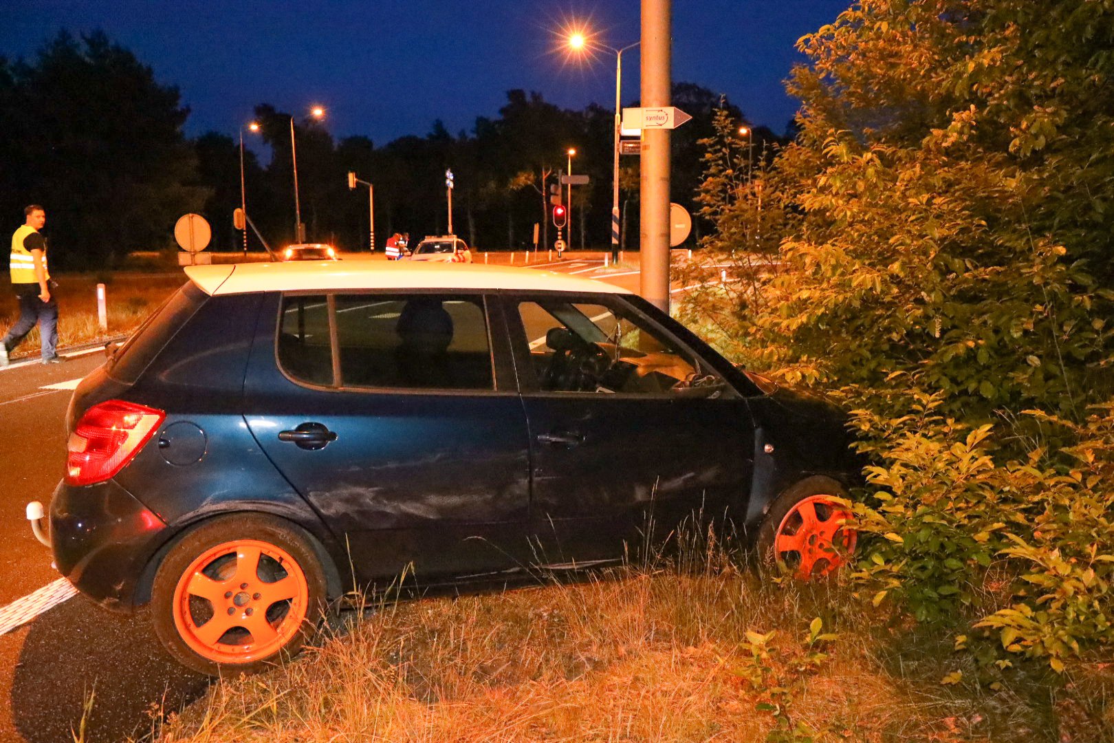 Automobilist mist bocht afrit A50 Arnhem