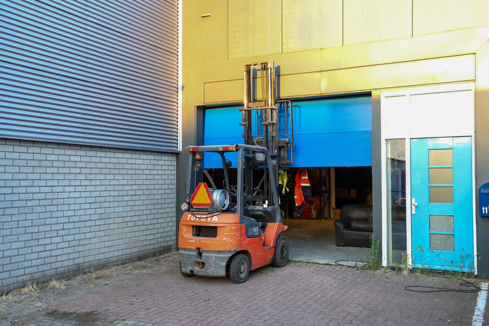 Acht aanhoudingen in ‘groot en professioneel drugslab’ in Arnhem