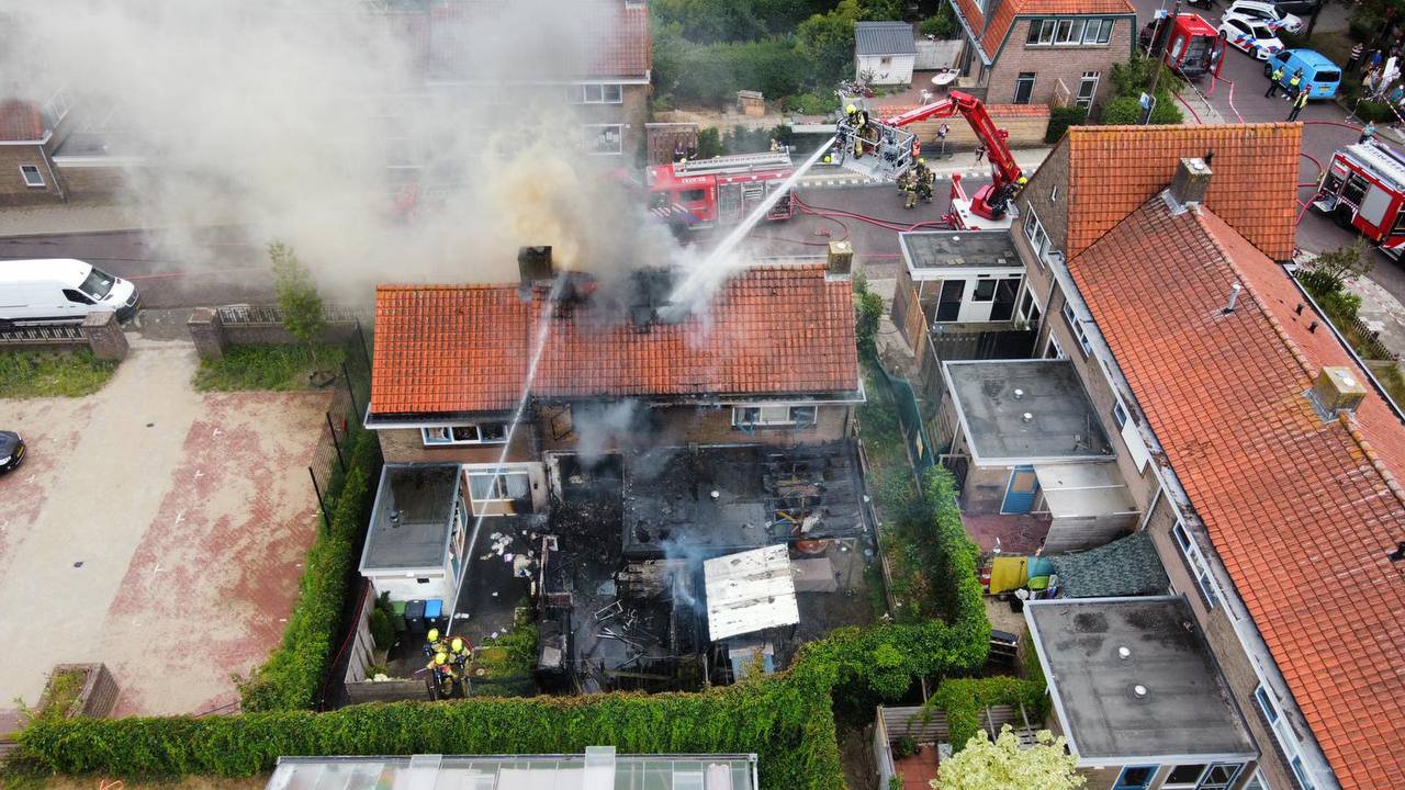 FOTO EN VIDEO UPDATE: Grote brand in Arnhemse wijk Geitenkamp