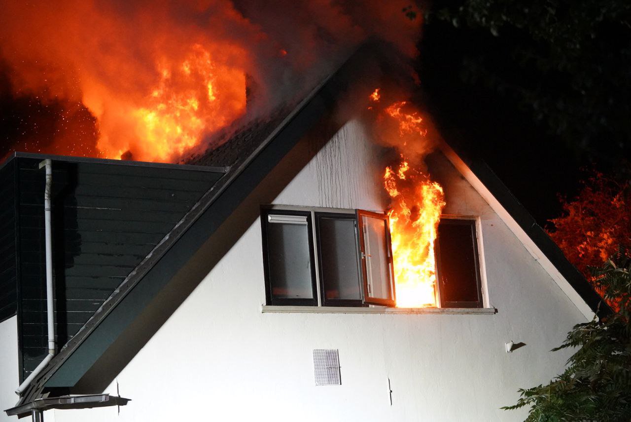 Opnieuw een uitslaande woningbrand in Velp