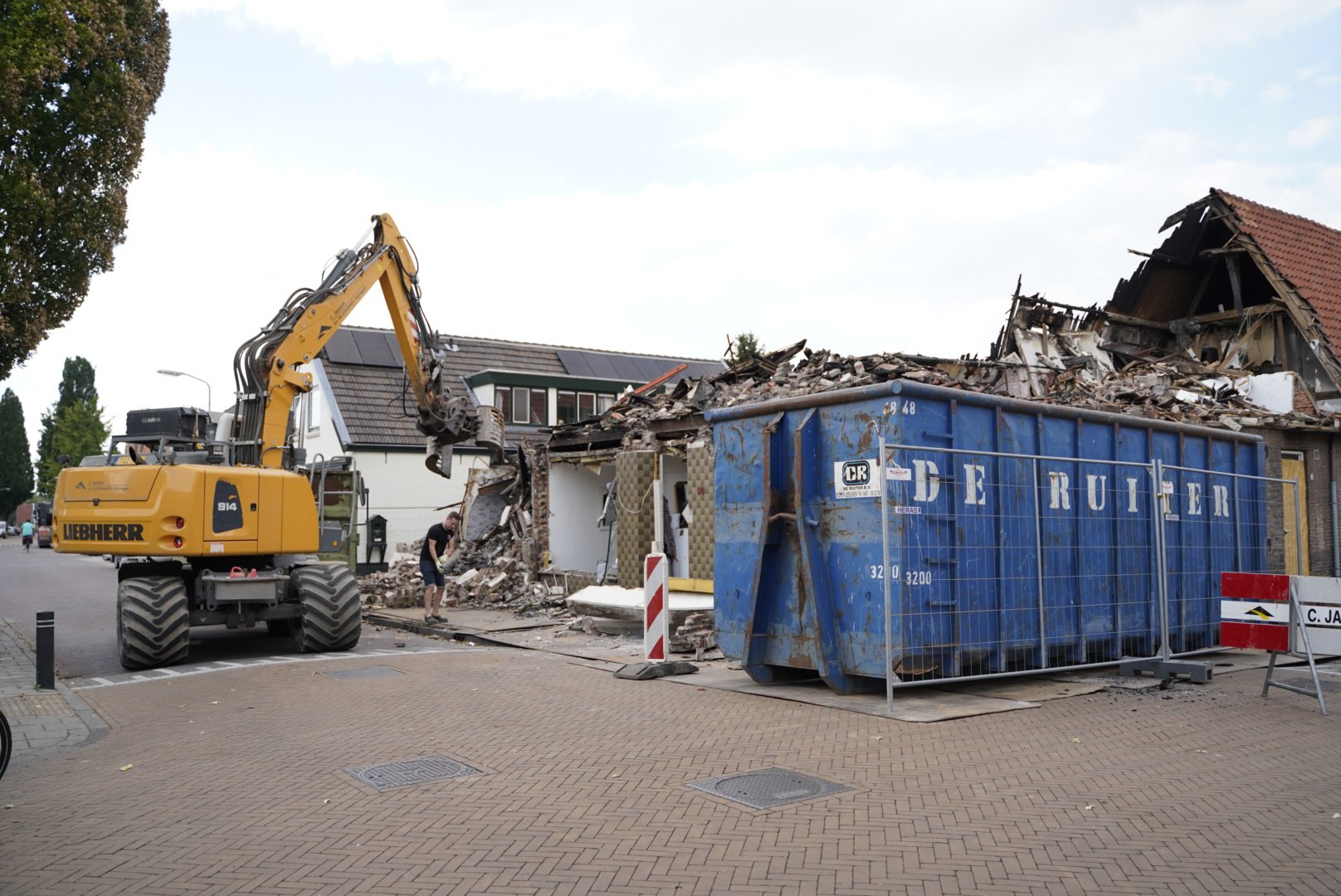 Sloopwerkzaamheden migrantenwoning Velp gestart