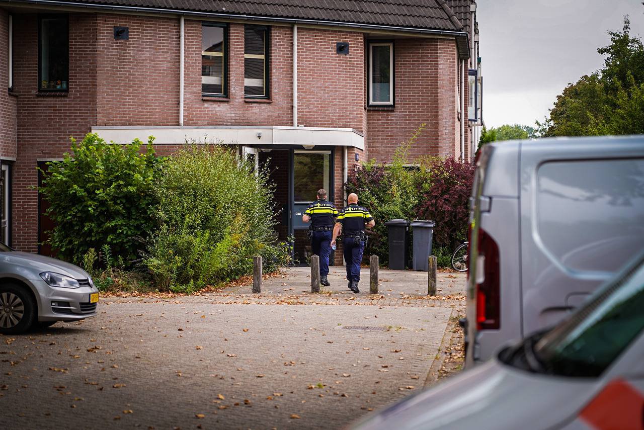 550 wietplanten in de volledig geprepareerde woning aangetroffen