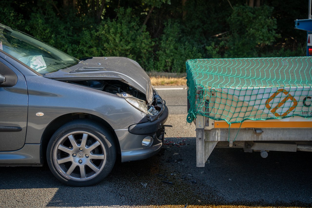Automobilist aangehouden na kop-staart aanrijding