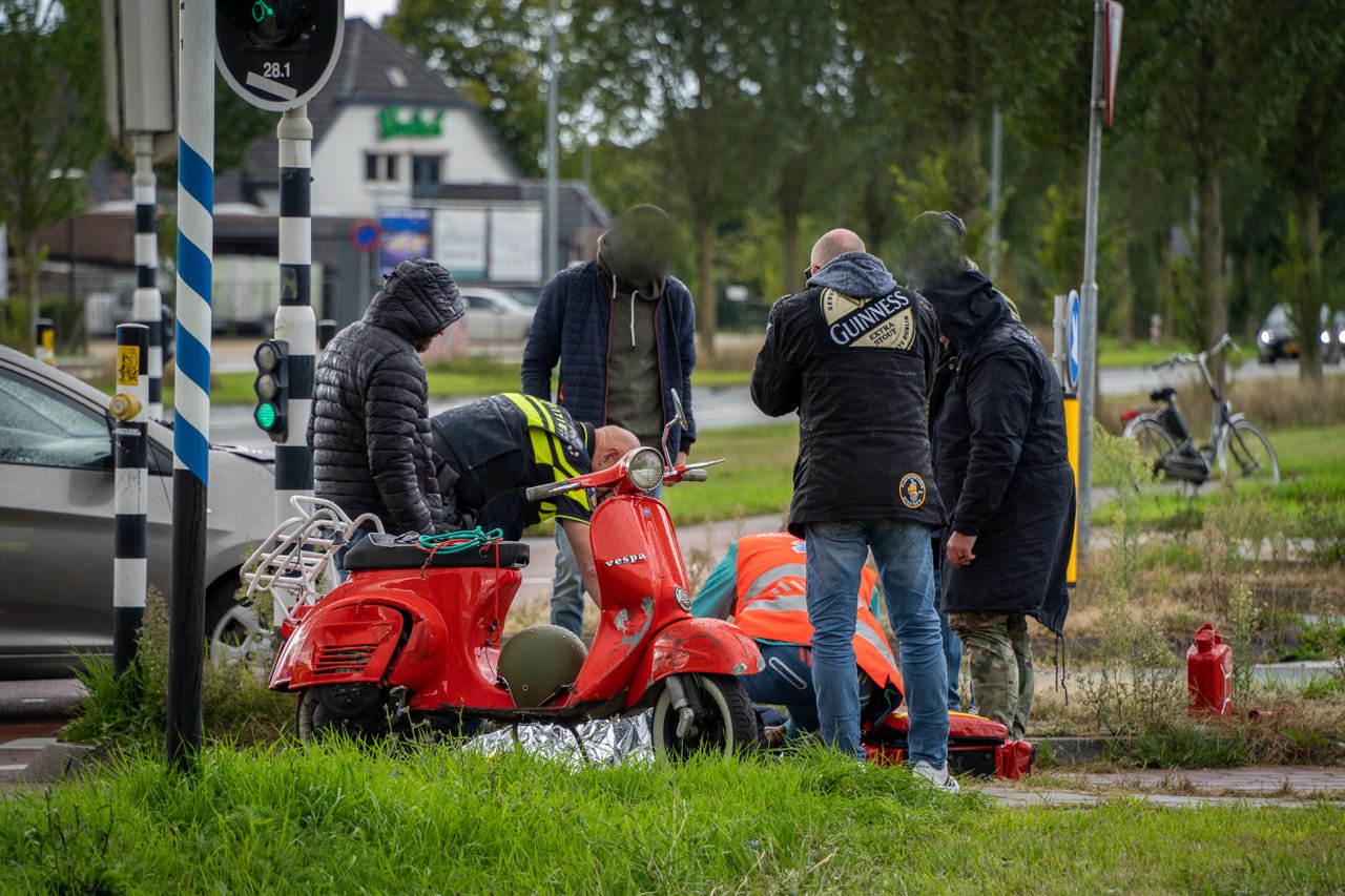 Scooterrijder raakt zwaargewond bij aanrijding in Zevenaar