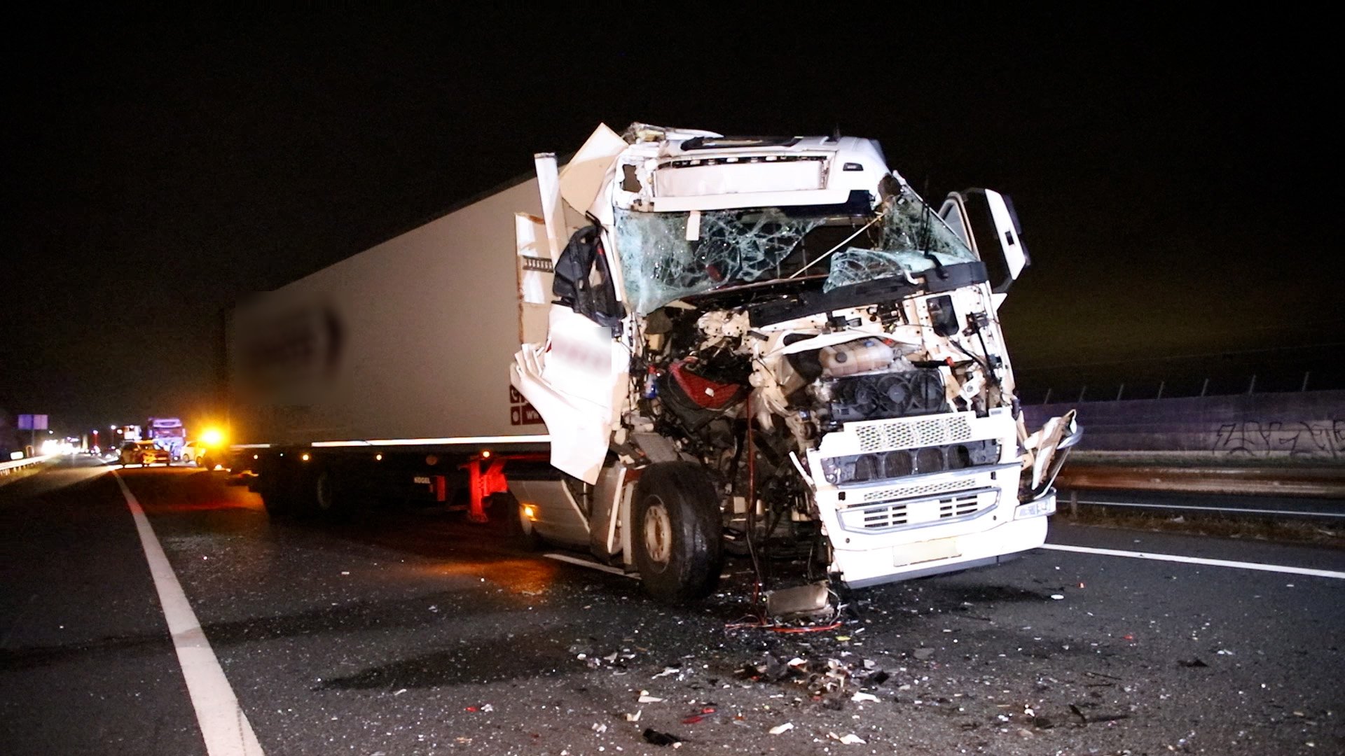 Vrachtwagenchauffeur gewond na ongeval