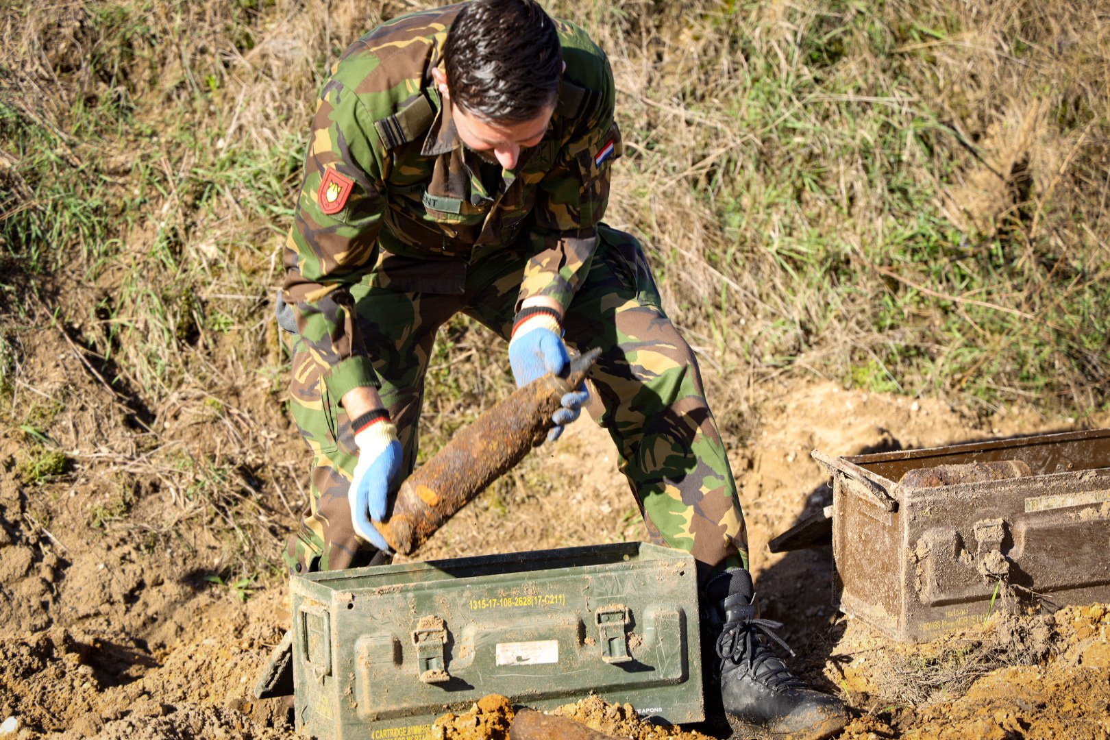 Honderden bommen en granaten gevonden op vliegbasis Deelen