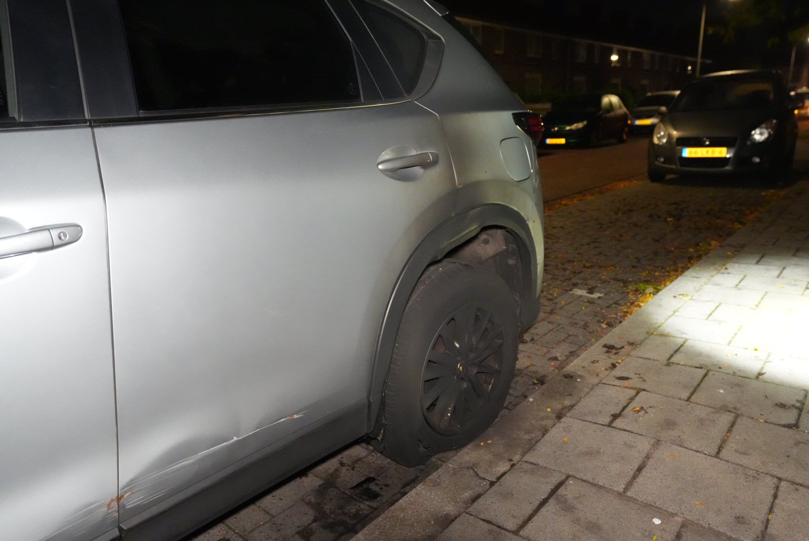 Auto in brand gestoken in Arnhem