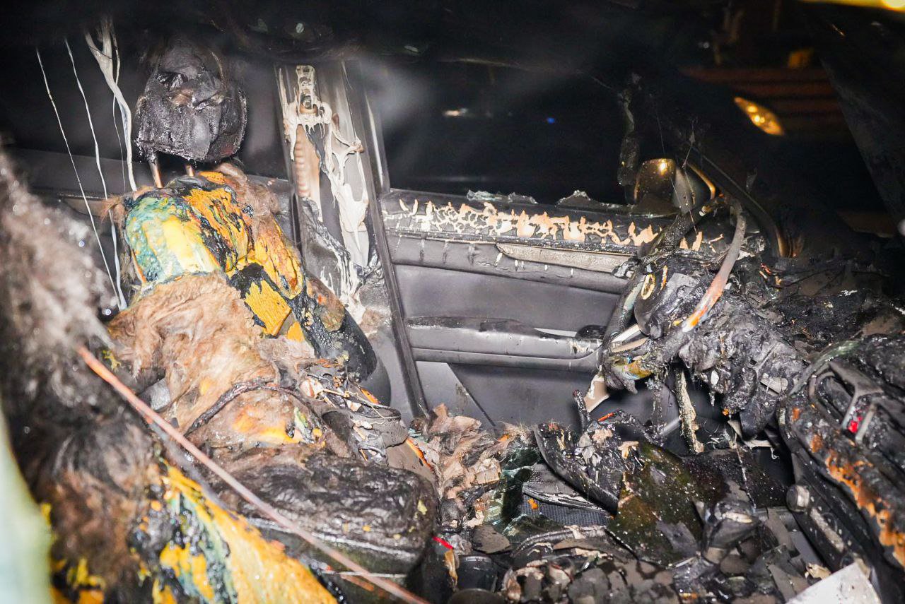 Autobrand Arnhem: eigenaar voor tweede keer de dupe