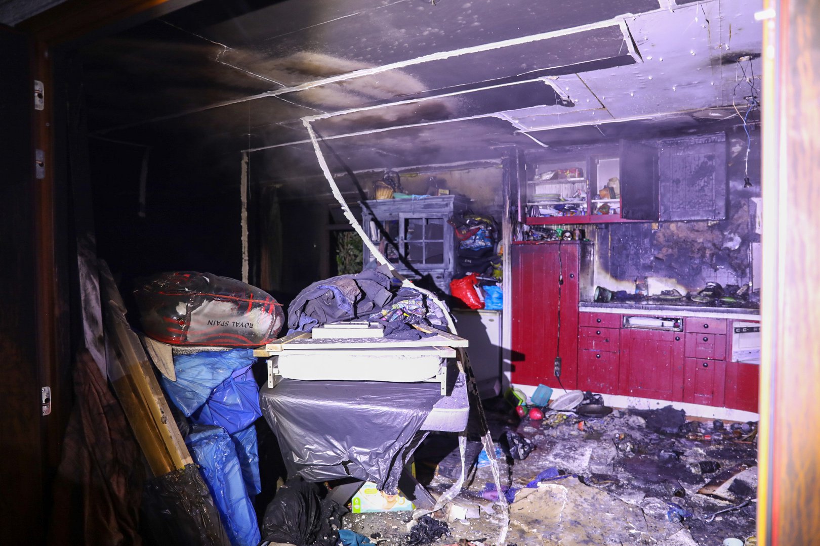 Vader redt twee kinderen uit brandende chalet