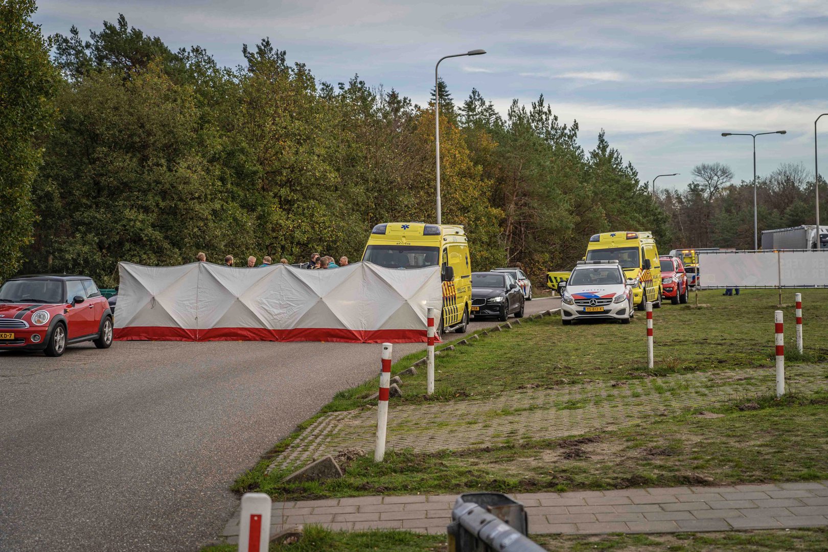 Persoon gereanimeerd bij benzinestation langs A12 bij Arnhem