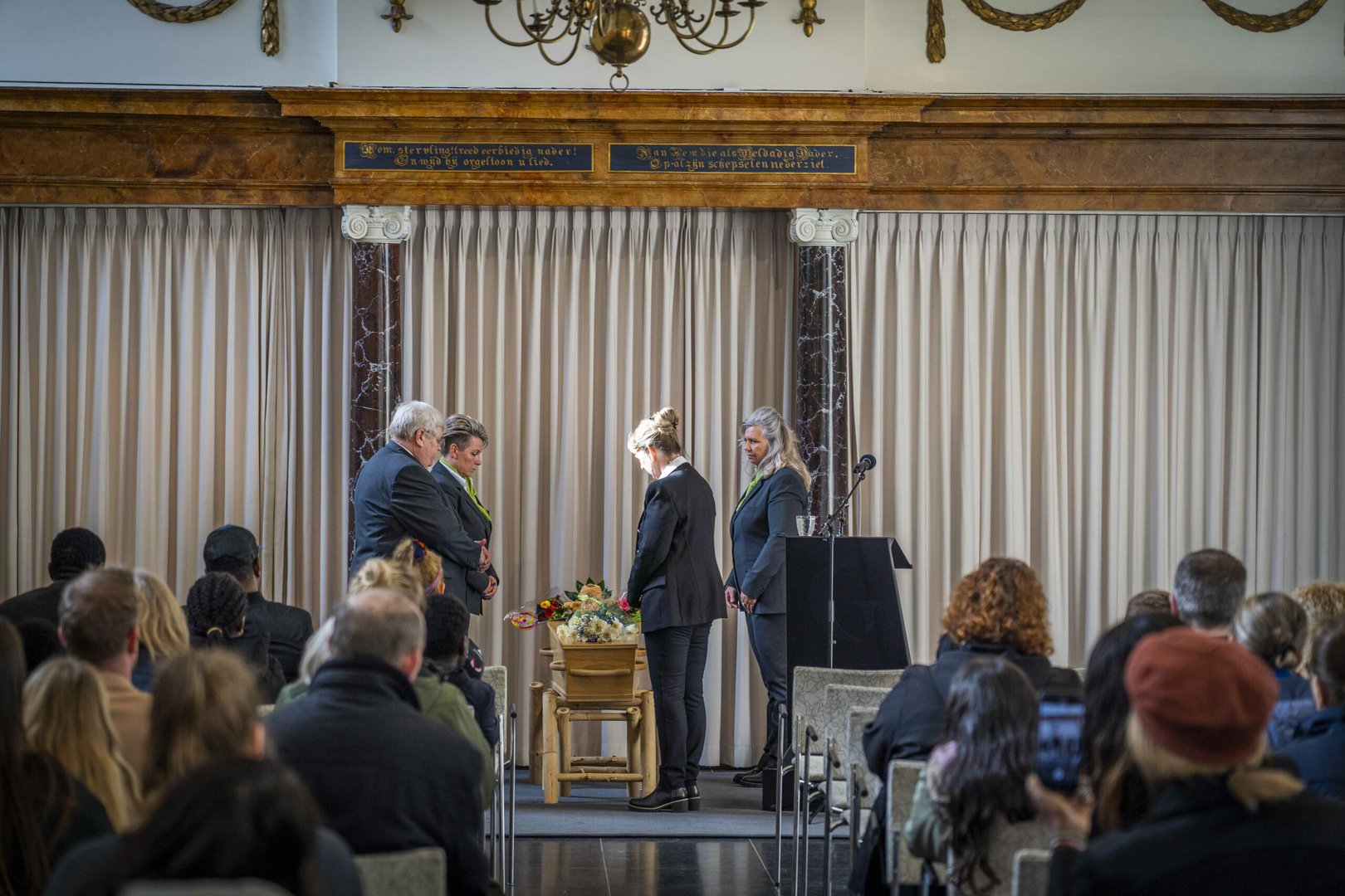 Doesburg neemt afscheid van verdronken Dominion (2)