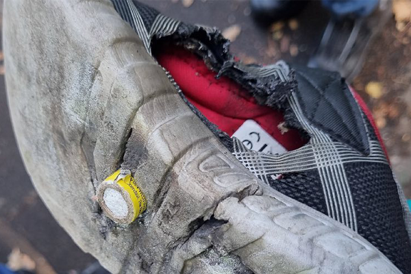 Tiktok challenge met vuurwerk gaat mis: jongen loopt ernstige brandwond op