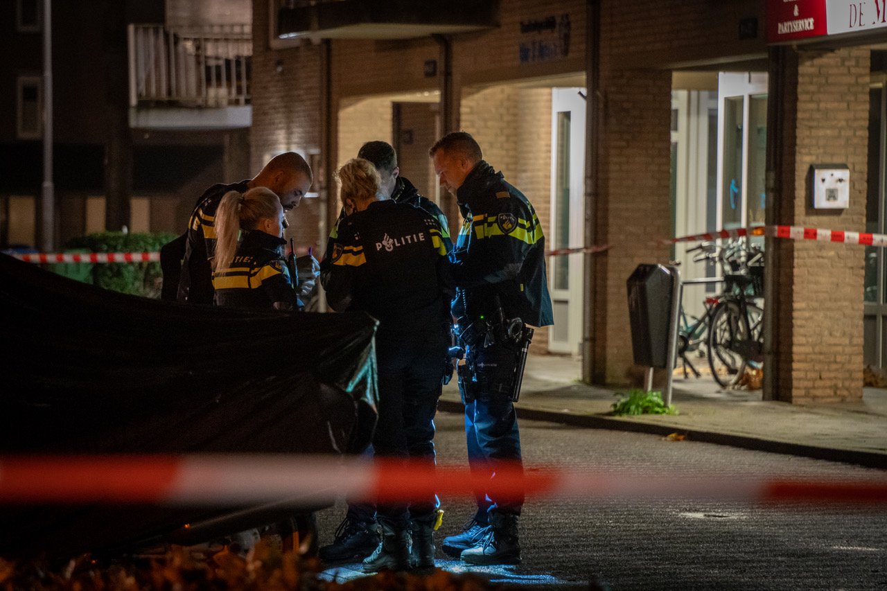 Foto update: Schot gelost voor de snackbar, dader voortvluchtig