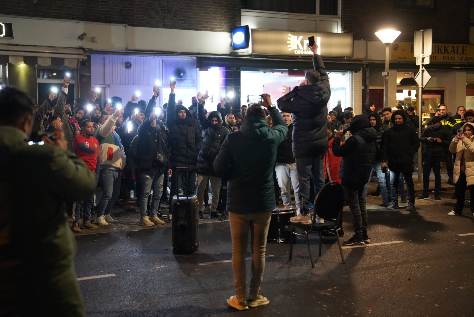 Ondanks verlies van Marokko toch feest in Arnhemse wijk Presikhaaf