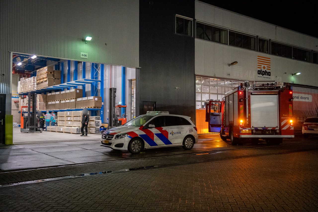 Dodelijk slachtoffer van bedrijfsongeval kwam vermoedelijk onder pallet terecht