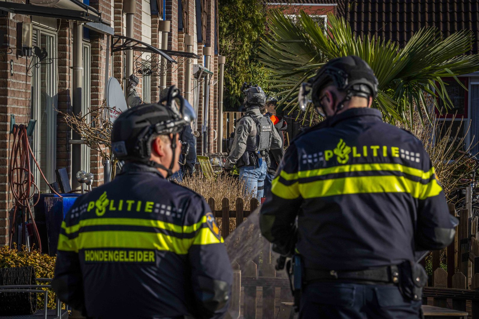 VIDEO: DSI ingeschakeld om oudere man uit woning te halen in Westervoort