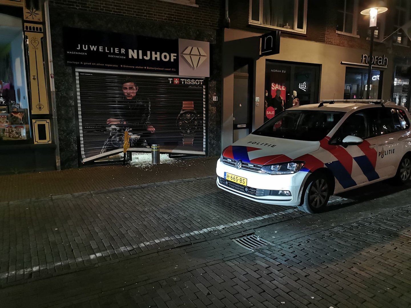 kraak mislukt, daders komen juwelier Nijhof niet in