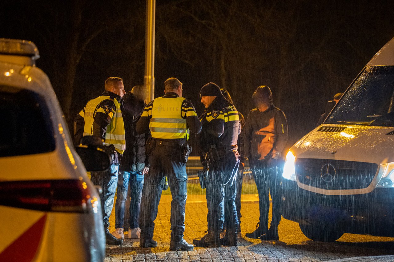 Inzittende van busje onderweg overleden bij Babberich
