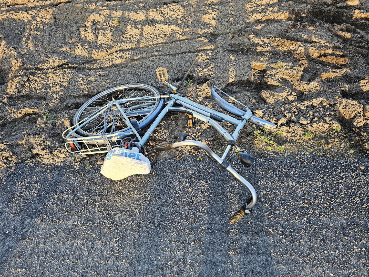 Fietser raakt zwaargewond bij aanrijding met lijnbus