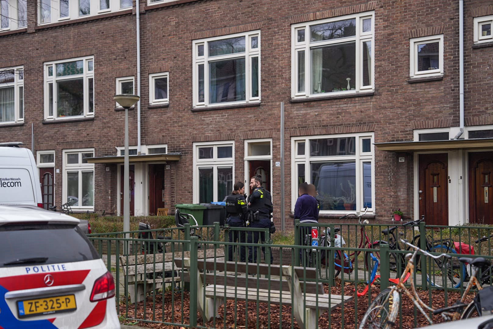 FOTO UPDATE: Gewonde door schietpartij in Arnhem, verdachte aangehouden na achtervolging