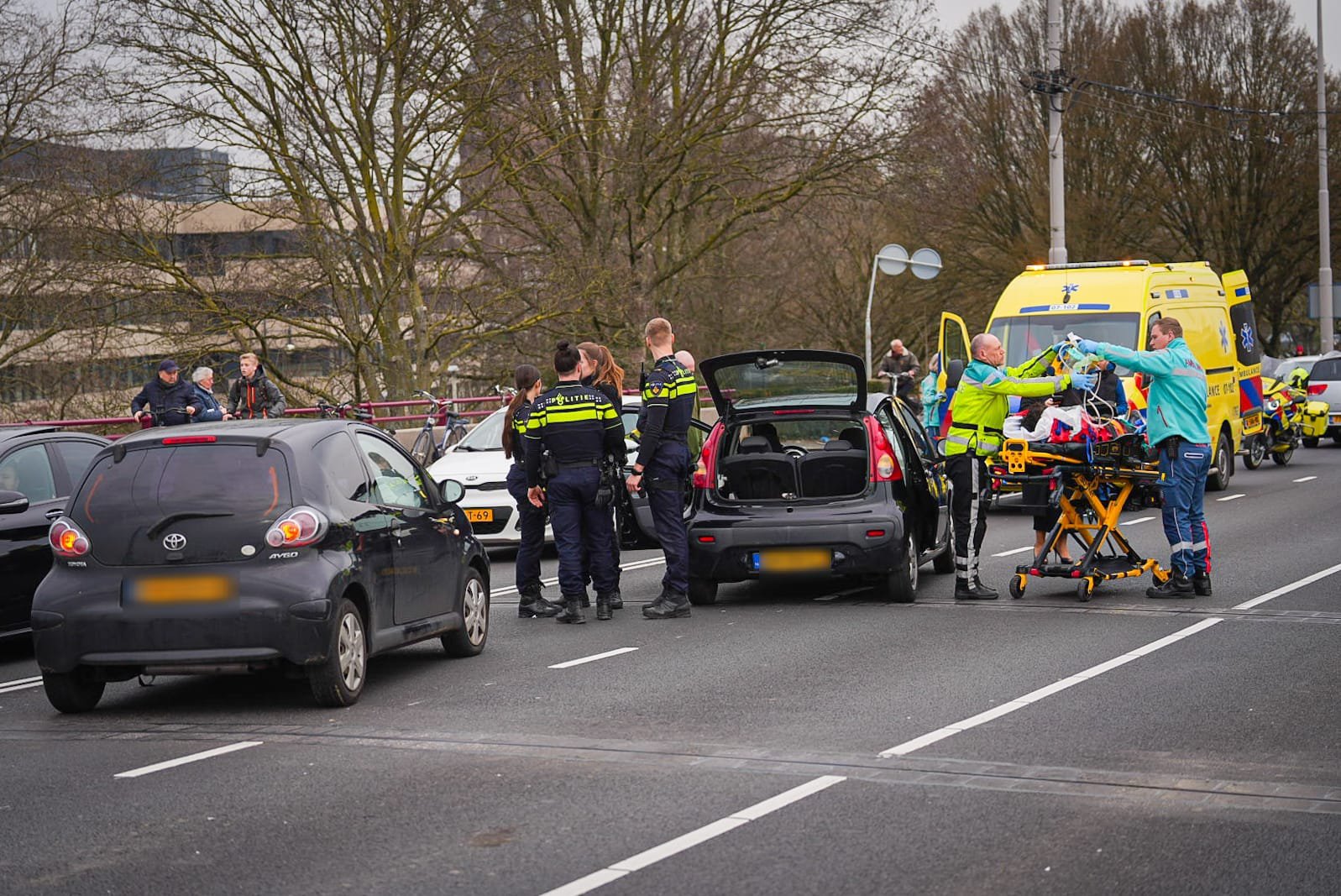 Kettingbotsing op de John Frostbrug in Arnhem