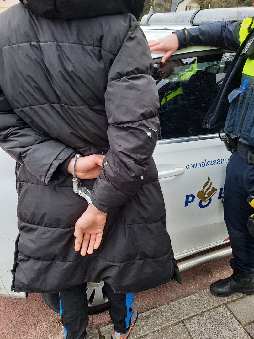 Zakkenroller opgepakt voor ‘voetbaltruc’