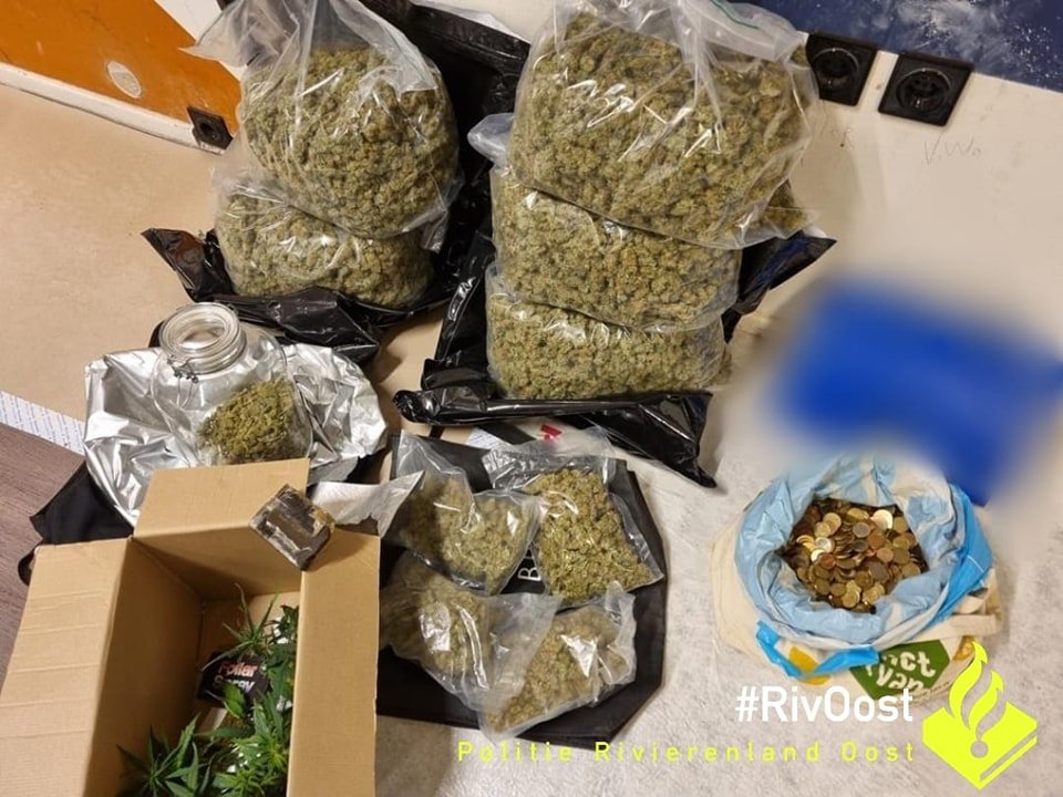 Auto controle leidt naar drugs in woning Westervoort