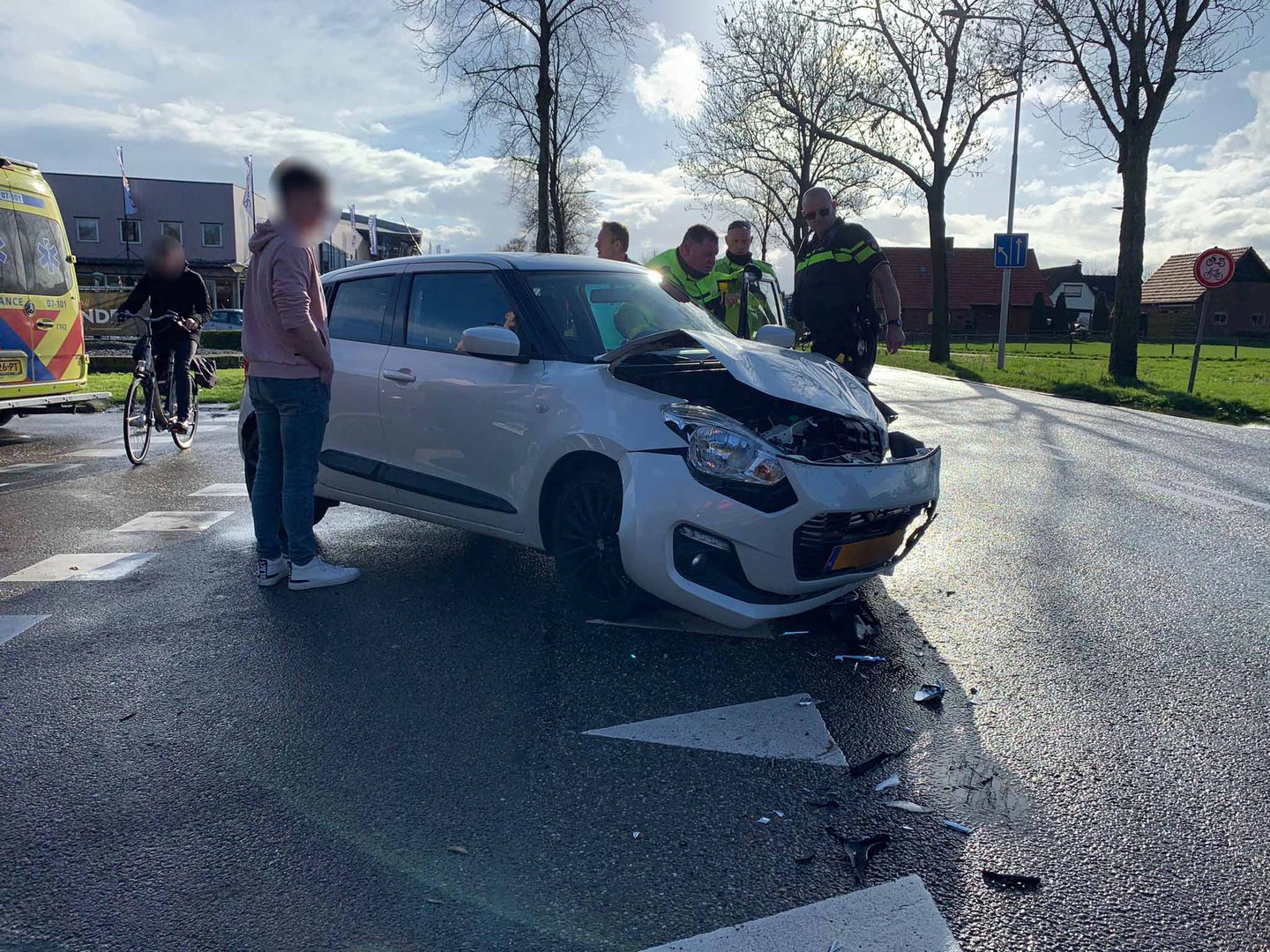 Forse schade bij ongeval tussen twee personenauto’s