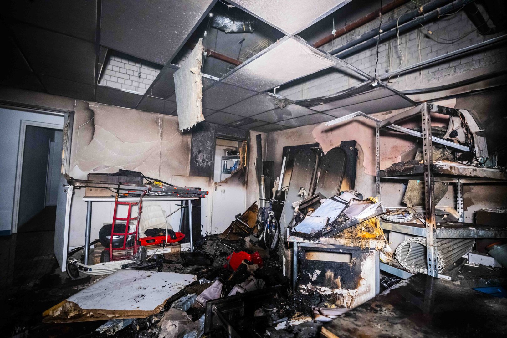 Ruim dertig woningen ontruimd na brand binnenstad in Arnhem