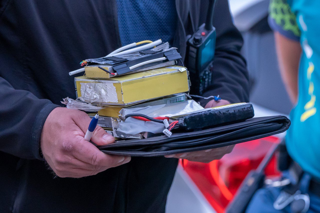 Verdacht pakketje waren aan elkaar geschakelde batterijen, omgeving weer vrijgegeven