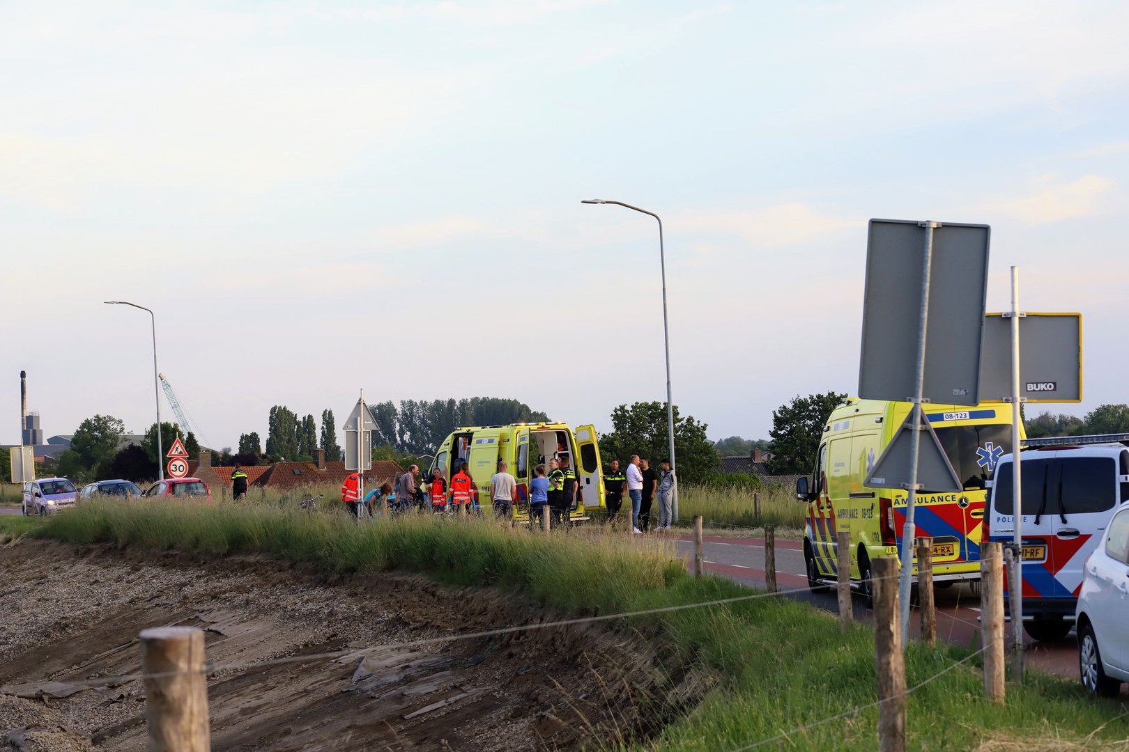 Man raakt ernstig gewond bij val, traumahelikopter komt ter plaatse