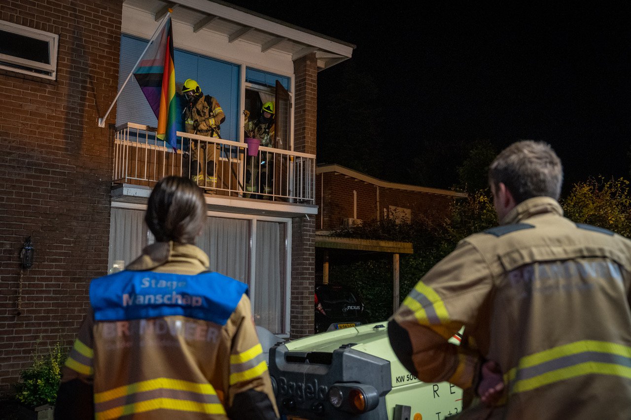 Bloempot in brand op balkon in Zevenaar